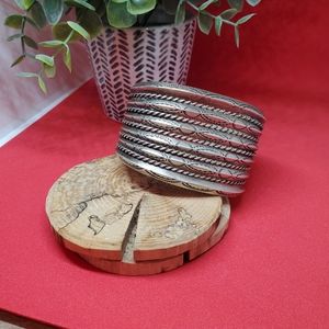 Heavy silver cuff💙